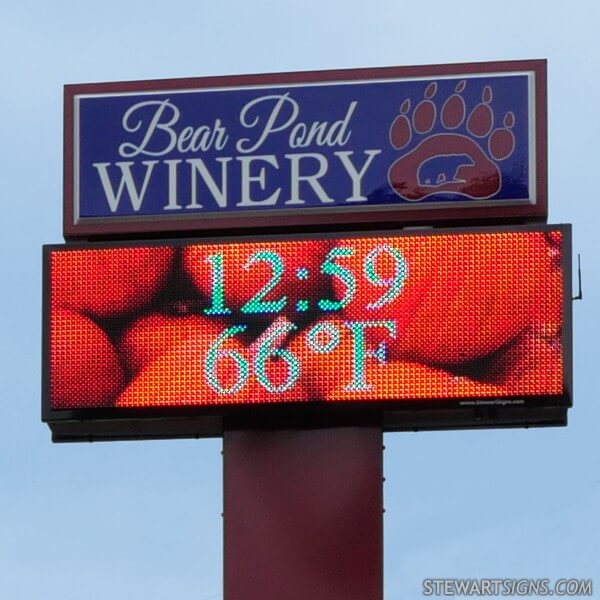 Business Sign for Bear Pond Winery