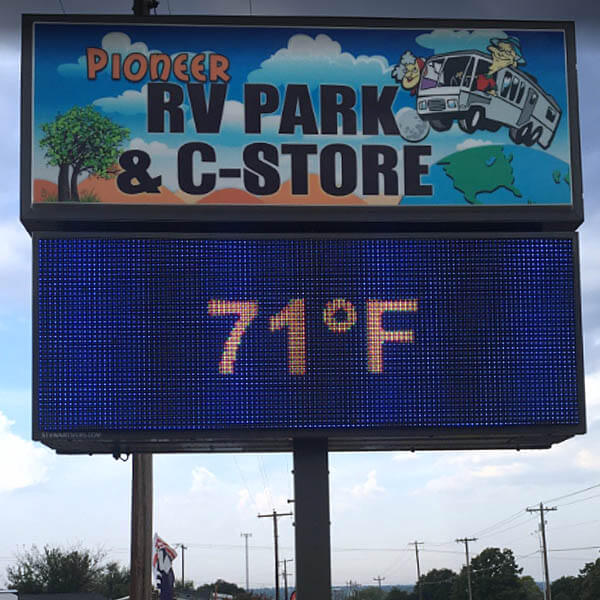 Business Sign for Pioneer Rv Park