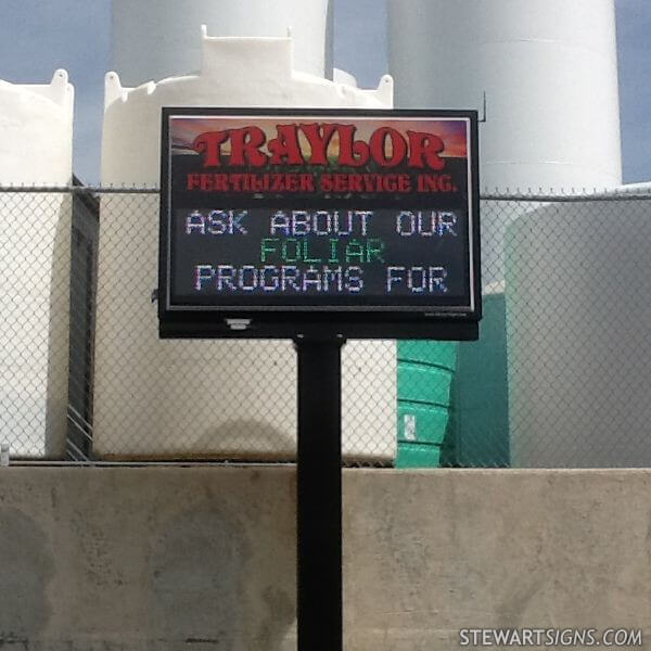 Business Sign for Traylor Fertilizer Service, Inc.