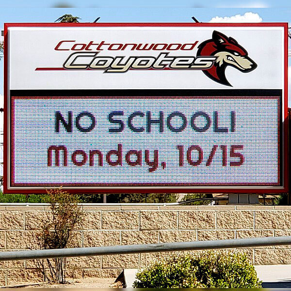 School Sign for Cottonwood Elementary