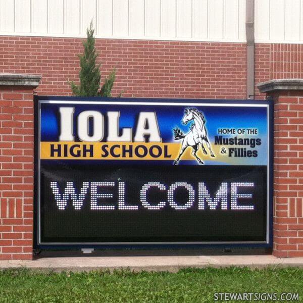 School Sign for Iola High School