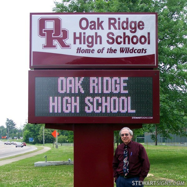 School Sign for Oak Ridge High School