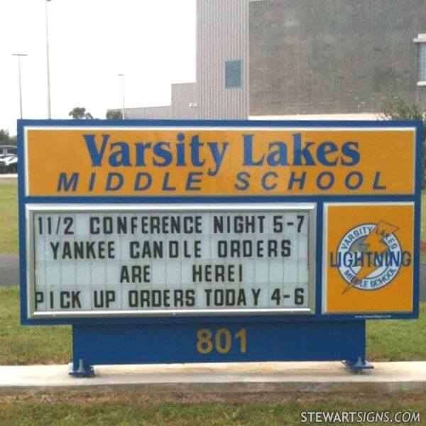 School Sign for Varsity Lakes Middle School